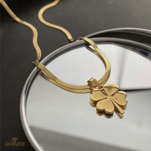 Leaf Charm Snake Necklace